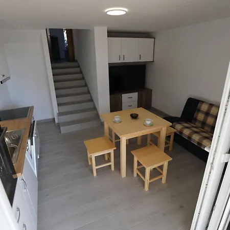 Baroni Apartament *